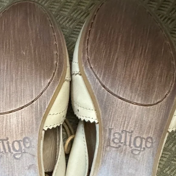 Latigo with Anthropologie Firefly cutout oxford lace ups size 9 1/2 beige - Picture 3 of 10